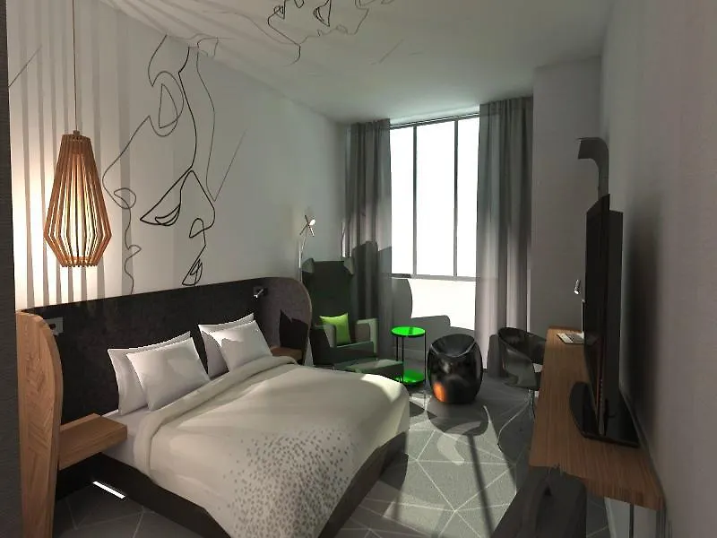Renaissance Montreal Downtown Hotel