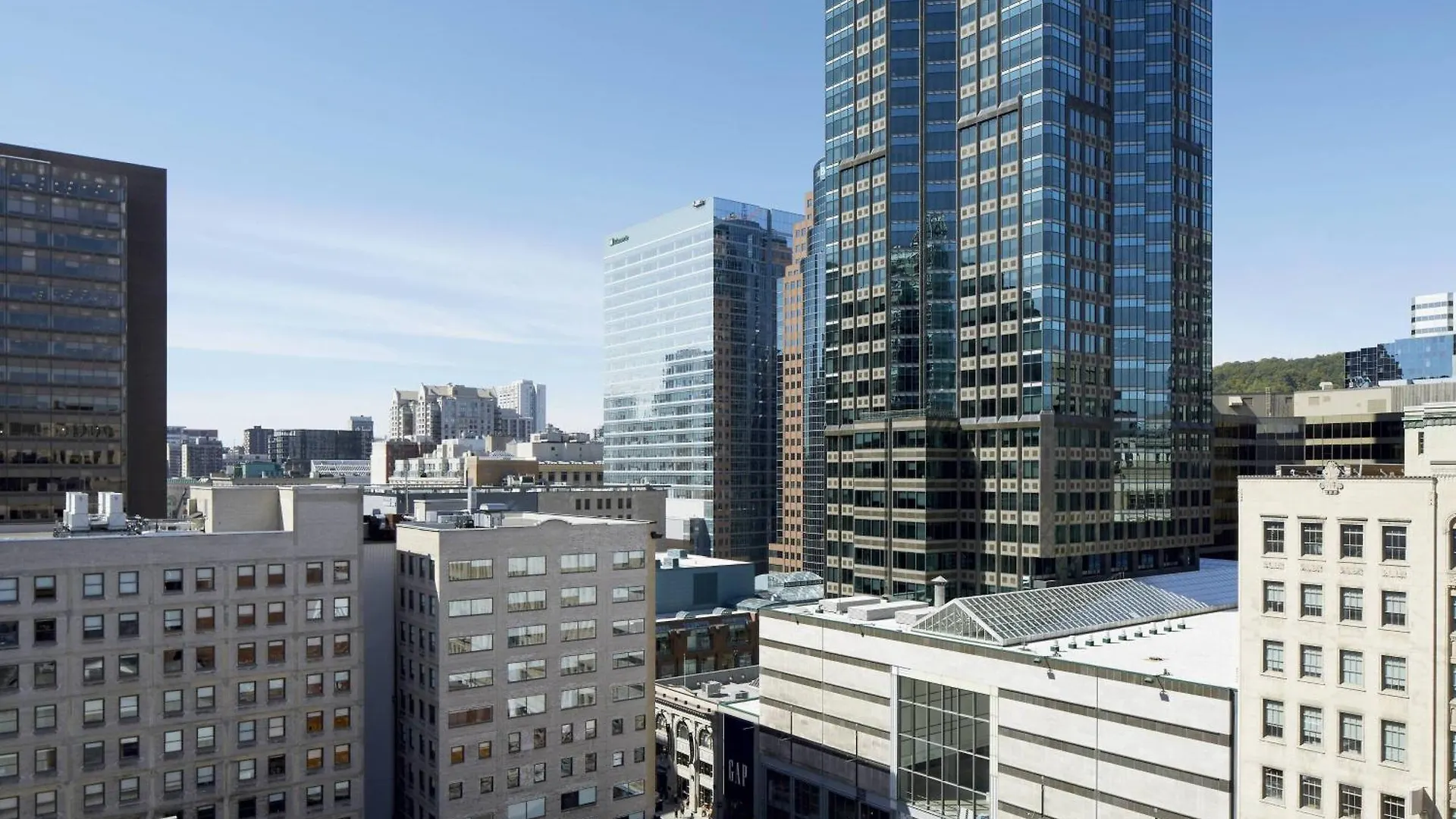 Renaissance Montreal Downtown Hotel